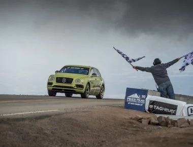 H Bentley Bentayga έσπασε το ρεκόρ των SUV στο Pikes Peak